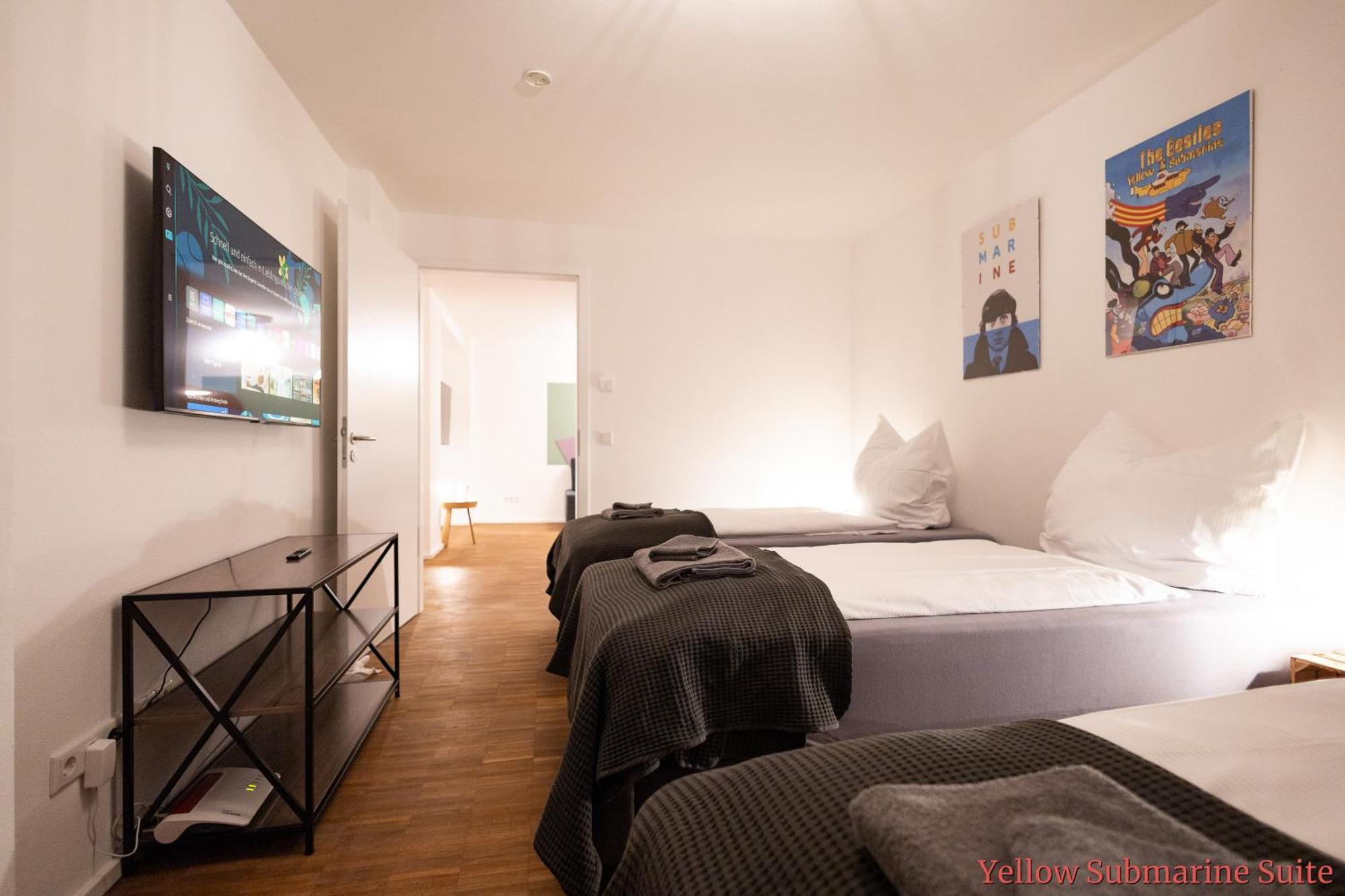 Ko-Living - Beatles Und Banksy Suites & Studios Am Eselsbrunnen - Altstadt - Kueche Halle  Esterno foto